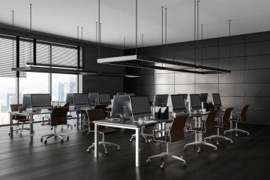Gri duvarları, koyu ahşap zemini, sıra sıra bilgisayar tabloları ve panoramik pencereleri olan modern açık uzay ofisinin köşesi. 3d oluşturma