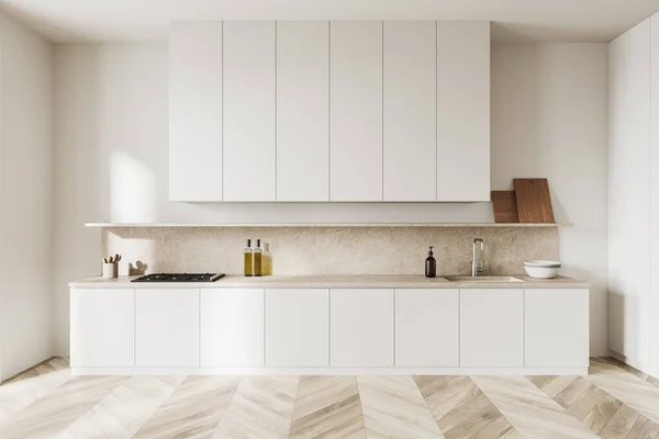 现代化厨房的内部 有白色的墙壁 木制的地板和白色的橱柜 内置水池和炊具 3D渲染 — 图库照片