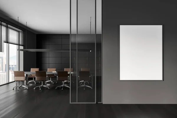 会議テーブルと暗いオフィスのインテリア 黒い広葉樹の床にアームチェア クアラルンプールの高層ビルのパノラマの窓 パーティション上のキャンバスポスターをモックアップします 3Dレンダリング — ストック写真
