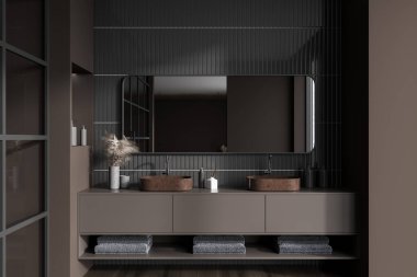Çift lavabo ve aynalı karanlık banyo, banyo aksesuarları ve minimalist sanat süslemeleri olan kahverengi şifonyer. 3B görüntüleme