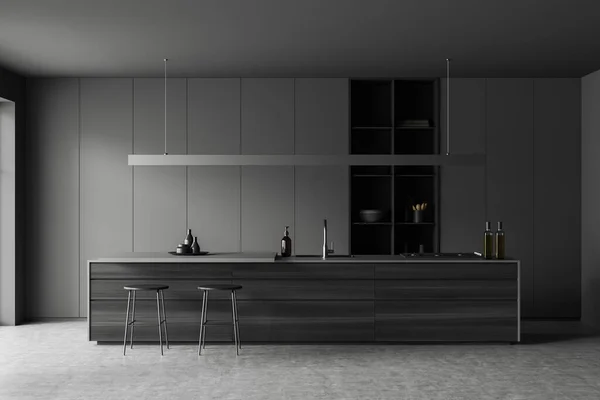 黑暗的厨房内部 有酒吧岛和灰色混凝土地板椅子 厨具和碗碟 隐藏的设计与货架 3D渲染 — 图库照片