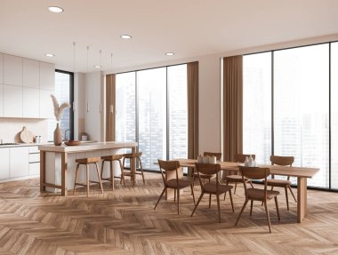 Modern mutfağın köşesinde beyaz duvarlar, ahşap zemin, panoramik pencere ve beyaz dolapların yanında duran tabureli beyaz bar tezgahı. Sandalyeli uzun bir yemek masası. 3d oluşturma