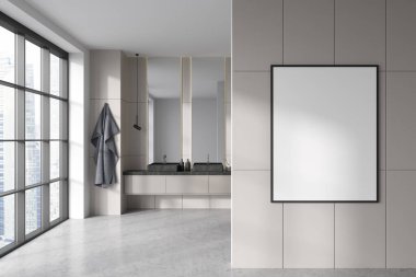 Beyaz otel banyosu, çift lavabo, aksesuarlar ve köşede havlu. Singapur şehir manzarasında panoramik pencere. Girişten önce tuval yapın. 3B görüntüleme