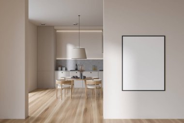 Ahşap zeminde sandalyeler ve yemek masası olan bej bir mutfak. Mutfak gereçleriyle yemek pişirme alanı. Girişten önce maket posteri. 3B görüntüleme