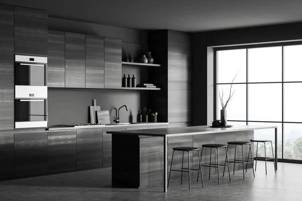 Interior Cozinha Escura Com Bar Ilha Cadeiras Vista Lateral Piso — Fotografia de Stock