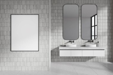 Modern banyo, beyaz kiremit duvarlar, beton zemin, üzerinde iki dikey ayna olan çift lavabo ve solunda dikey model poster. 3d oluşturma