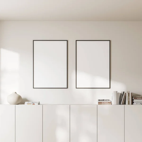 Přední Pohled Světlý Interiér Obývacího Pokoje Dvěma Prázdnými Bílými Plakáty — Stock fotografie