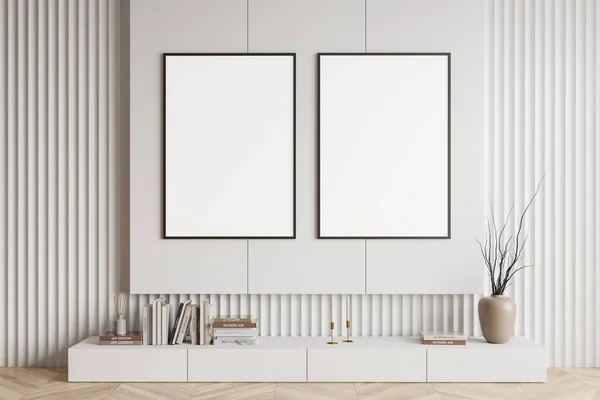 Weiße Ausstellungsräume Mit Langer Schublade Und Stilvoller Kunstdekoration Parkettboden Zwei — Stockfoto