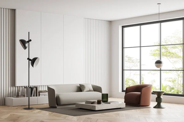 Hvid Stue Interiør Med Sofa Lænestol Sideudsigt Sofabord Skuffe Med - Stock-foto