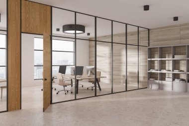 Cam kapıların arkasında koltuklar ve bilgisayar ile birlikte çalışan beyaz iç mekan, bej beton zeminde kitapları olan yan görüş rafı. Gökdelenlerin panoramik penceresi. 3B görüntüleme