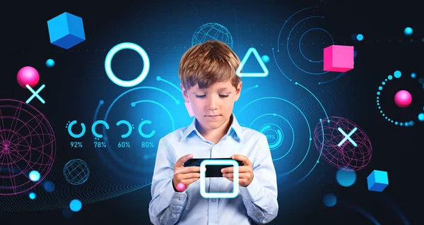 严肃的小男孩使用智能手机的深蓝色背景与网络空间和不同的图标 游戏和强化现实的概念 — 图库照片