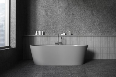 Karanlık ev banyosu küvetli, rafı minimalist aksesuarlarla dolu. Gri kiremit zemini olan bir otel banyosu. Gökdelenlerin panoramik penceresi. 3B görüntüleme