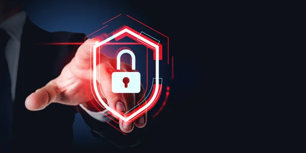 ビジネスマンの指は 南京錠 暗い背景と赤い輝く保護シールドに触れます サイバーセキュリティ データ保護 機密情報の概念 — ストック写真