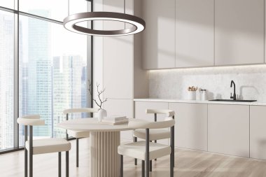 Bej mutfak içi, yemek masası, sandalyeler, yan manzara, ahşap zemin. Minimalist mutfak gereçleri ve dekorasyon. Gökdelenlerin panoramik penceresi. 3B görüntüleme