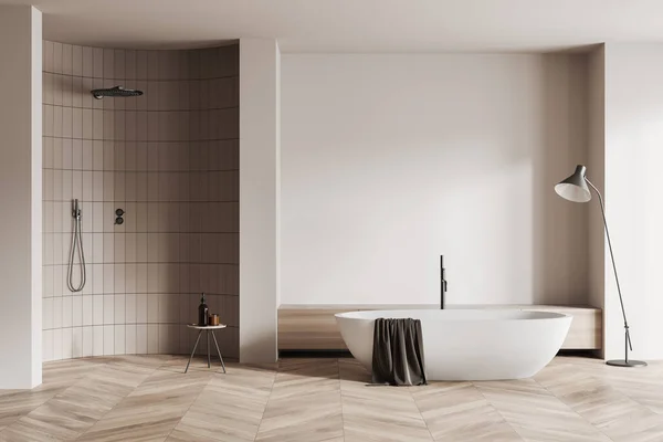 Interior Baño Beige Con Bañera Ducha Con Taburete Accesorios Zona — Foto de Stock