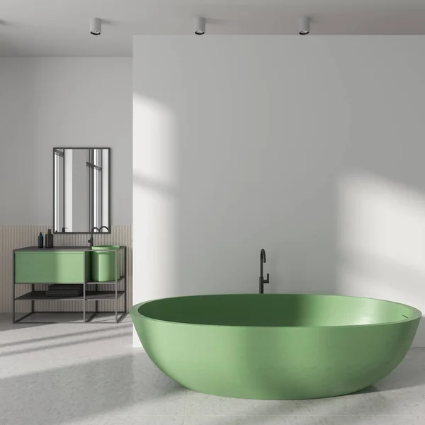 舒适的白色浴室内部与绿色浴缸 并模拟复制空间划分 用金属架 配件和镜子浸泡 在时尚的家庭公寓里的浴室 3D渲染 — 图库照片