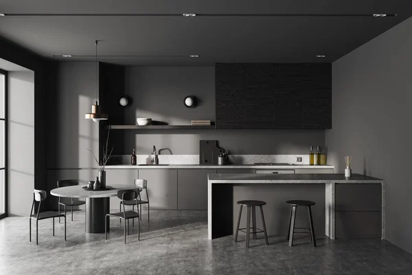黑暗的家庭厨房内部 石头吧岛和餐桌灰色混凝土地板 烹饪区与厨房用具和窗户 豪华公寓里有时尚的餐厅 3D渲染 — 图库照片