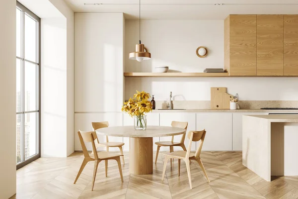 Bege Aconchegante Casa Cozinha Interior Com Mesa Jantar Cadeiras Chão — Fotografia de Stock