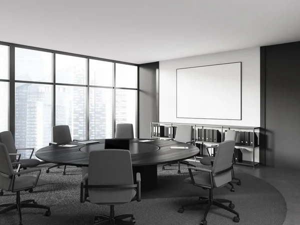 Interior Preto Branco Sala Reuniões Com Placa Vista Lateral Cadeiras — Fotografia de Stock
