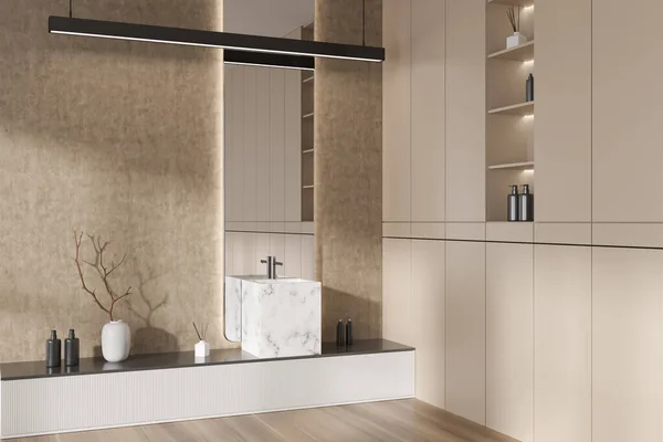米色浴室内部与水槽和镜子在角落里 侧视图 架子上有浴室配件和装饰 硬木地板 3D渲染 — 图库照片