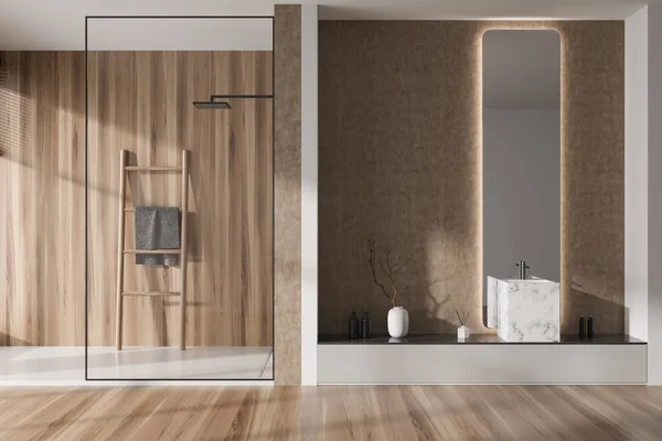 Interior Elegante Banheiro Com Chuveiro Atrás Divisória Vidro Pia Mármore — Fotografia de Stock