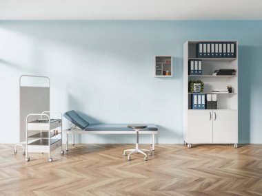 Mavi duvarları, ahşap zemini, rahat mavi muayene koltuğu ve yanında klasörler olan kitaplığı olan şık bir doktor ofisi. 3d oluşturma