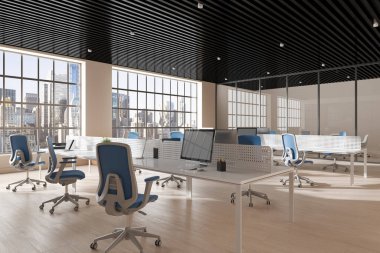 Sandalyeler ve bilgisayarlarla iç içe çalışıyor, yan görüş masası cam kapıların arkasında. New York 'ta panoramik pencereli ofis çalışma alanı. 3B görüntüleme