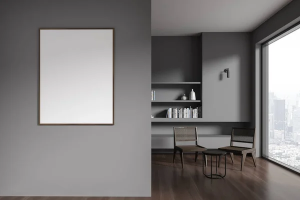 Interior Elegante Sala Estar Com Paredes Cinzentas Piso Madeira Escura — Fotografia de Stock