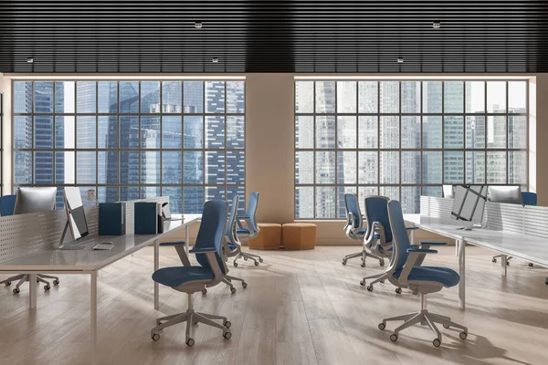 Interior Elegante Escritório Negócios Com Cadeiras Desktop Mesa Piso Madeira — Fotografia de Stock