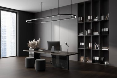 Karanlık işler bilgisayarı, koltuk, yan görüş, ahşap zemin. Çalışma odası, masa ve dokümanlarla dolu raf. Gökdelenlerin panoramik penceresi. 3B görüntüleme