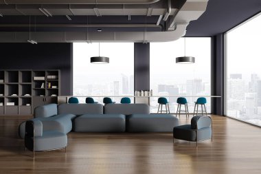 Modern ofis bekleme odasının içinde koyu mavi duvarlar, ahşap zemin, rahat gri kanepe ve koltuklar, kitaplık ve pencerenin yanındaki mavi tabureli uzun masa. 3d oluşturma