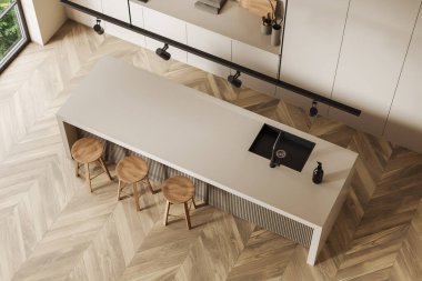 Ahşap zemin üzerinde bar sandalyeleri ve adanın bulunduğu bej mutfak manzarası. Panoramik pencereli yemek pişirme alanı. 3B görüntüleme