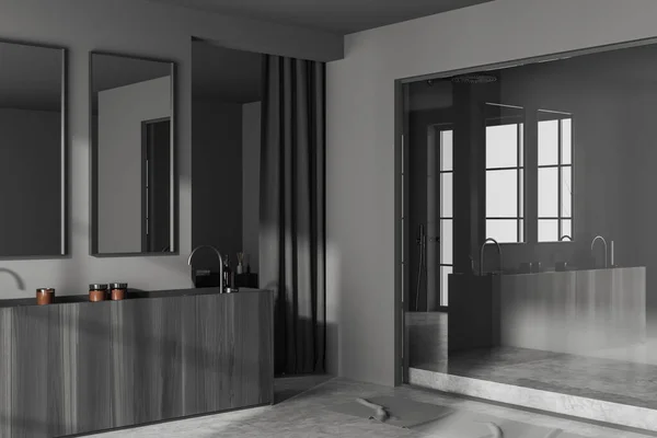 Eckblick Auf Dunkle Badezimmereinrichtung Mit Dusche Hinter Glasabtrennung Waschbecken Zwei — Stockfoto