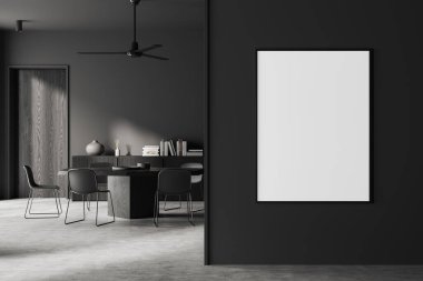 Gri duvarları, beton zemini, koyu ahşap kapısı, sandalyeli altıgen konferans masası ve sağında dikey maket posteri olan şık ofis odasının içi. 3d oluşturma