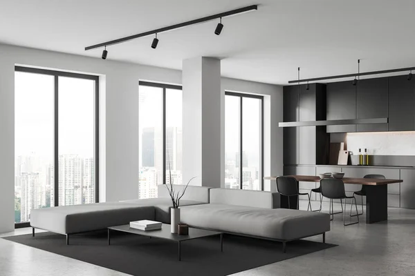 Weiße Wohnung Mit Sofa Und Couchtisch Seitlichem Esstisch Mit Stühlen — Stockfoto