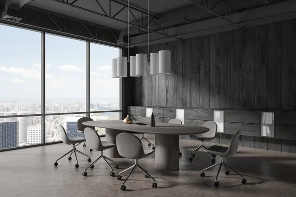 办公室内部的角落景观 有会议桌和黑色木架 灰色混凝土地板 纽约摩天大楼上有全景窗口的会议区 3D渲染 — 图库照片