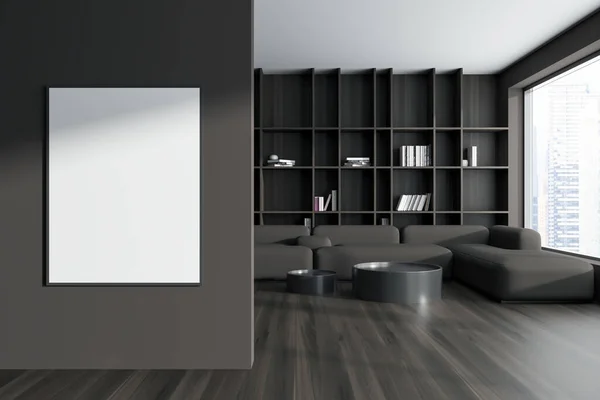 Vista Frontal Sala Estar Escura Interior Com Cartaz Branco Vazio — Fotografia de Stock