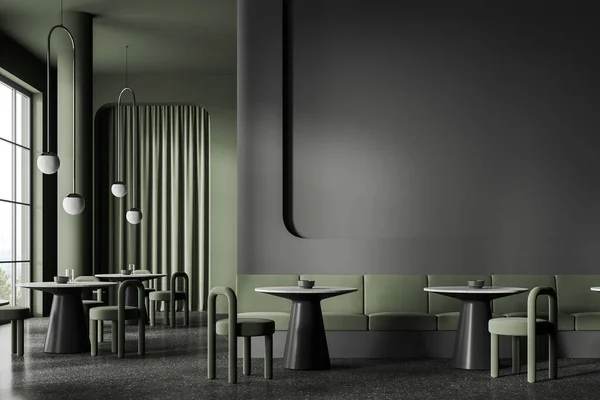Interior Restaurante Elegante Com Paredes Cinza Escuro Verde Piso Concreto — Fotografia de Stock