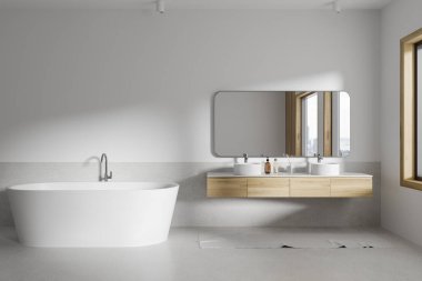 Çift lavabo ve küvetli şık otel banyosu, gösterişli aksesuarlar. Gökdelenlere iki lavabo ve panoramik pencere. Uzay beyaz duvarını kopyala. 3B görüntüleme