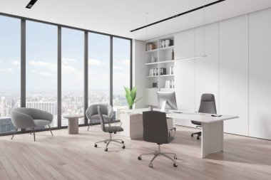 Beyaz duvarları, ahşap zemini, rahat bilgisayar masası, kitaplığı ve panoramik pencerenin yanında duran ziyaretçiler için rahat gri koltukları olan modern CEO ofisinin köşesi. 3d oluşturma