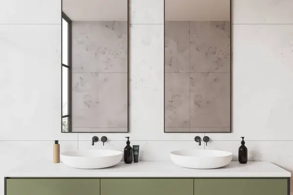 Interior Modern Bathroom White Marble Walls Comfortable White Double Sink — Stock Photo, Image