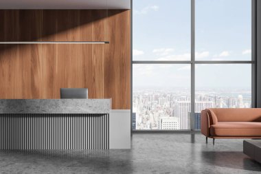 Ahşap ve gri ofis lobi lobisi bilgisayarlı resepsiyon masası. New York manzaralı kahverengi kanepeli ve panoramik pencereli bekleme alanı. 3B görüntüleme