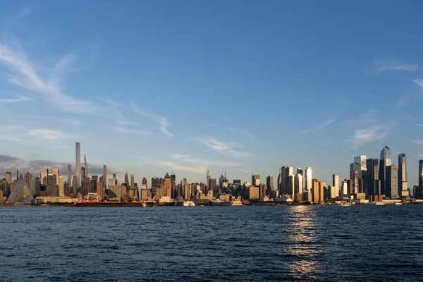 New York Skyline Hudson River Waterkant Kantoor Aan Westkant Wolkenkrabbers — Stockfoto