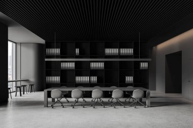 Konferans masası ve sandalyeli karanlık bir iç mekan, gri beton zeminde dokümanlarla dolu bir raf. Gökdelenlerde taburesi ve panoramik penceresi olan bir ofis. 3B görüntüleme