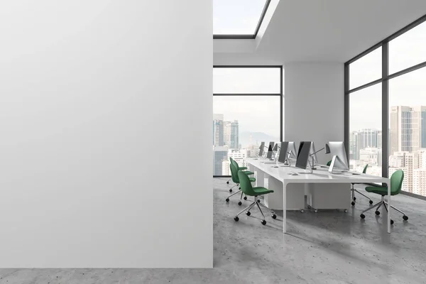 Interno Del Moderno Ufficio Open Space Con Pareti Bianche Pavimento — Foto Stock