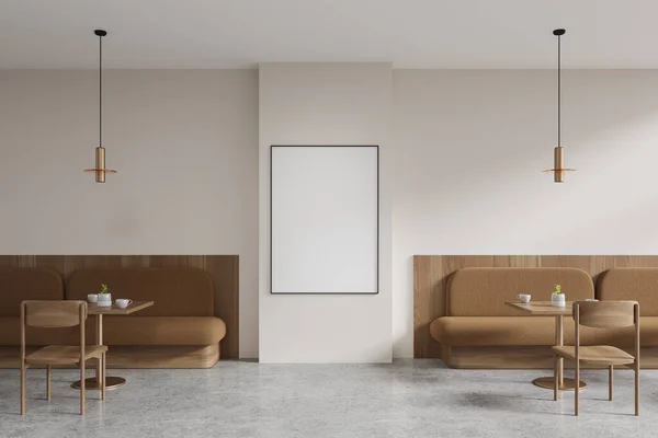 Εσωτερικό Σύγχρονου Εστιατορίου Λευκούς Τοίχους Τσιμεντένιο Δάπεδο Άνετους Μπεζ Καναπέδες — Φωτογραφία Αρχείου