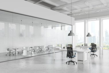 İş birliği ve konferans köşesi olan beyaz rahat ofis dairesi, sıra sıra dizüstü bilgisayarlar. Bangkok gökdelenlerindeki cam toplantı odası ve panoramik pencere. 3B görüntüleme