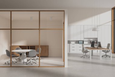 Beyaz duvarları, beton zemini, yanında sandalyeler ve toplantı odası olan bilgisayar masaları olan şık bir açık uzay ofisi. 3d oluşturma