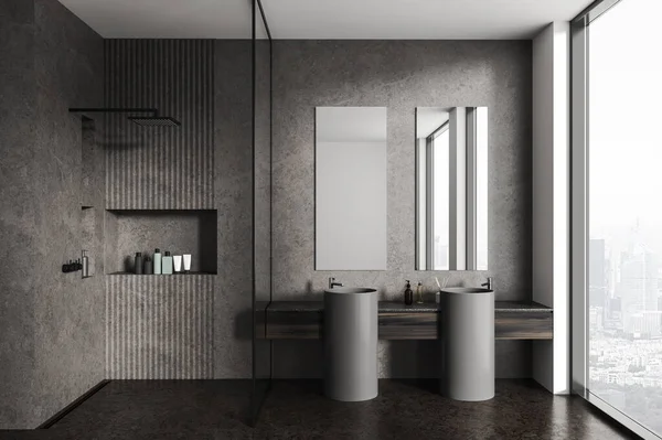 Interior Banheiro Moderno Com Paredes Pedra Branca Escura Piso Concreto — Fotografia de Stock