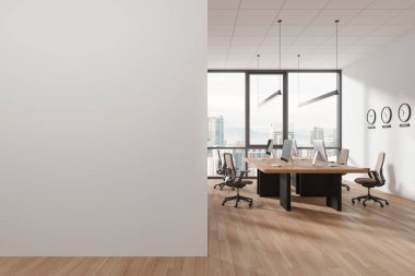 Koltuklu ve bilgisayarlı rahat ofis içi, parke zeminde ortak masa. Kuala Lumpur 'da panoramik pencereli ortak çalışma odası. Uzay duvarını kopyala. 3B görüntüleme